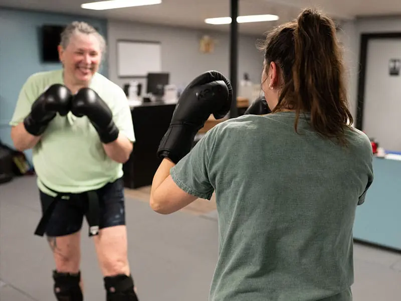 Adults self defense school for beginners